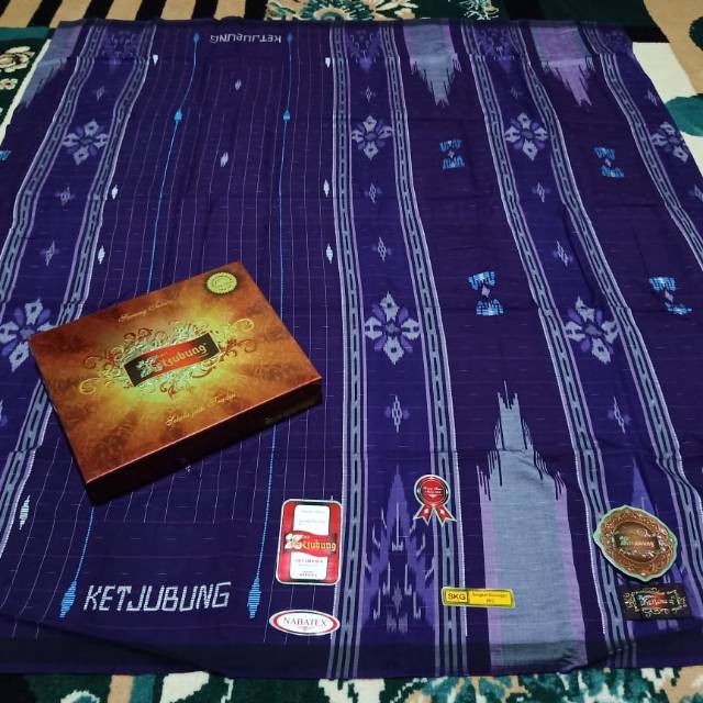 Ketjubung red motif SKG