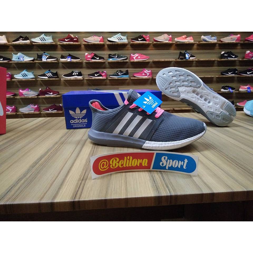 Sepatu Casual Wanita Adidas Sonic Boost import made in vietnam
