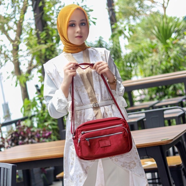 GUDIKA - Tas Selempang Wanita Keren Import Original 5066 - Tas Wanita Selempang Bahu Kekinian Terbaru Bahan Nylon Waterproof Anti Air - slingbag - tas mini - bag - cewek - imut - fashion - branded - santai - tas - slempang - termurah - ori - wanita