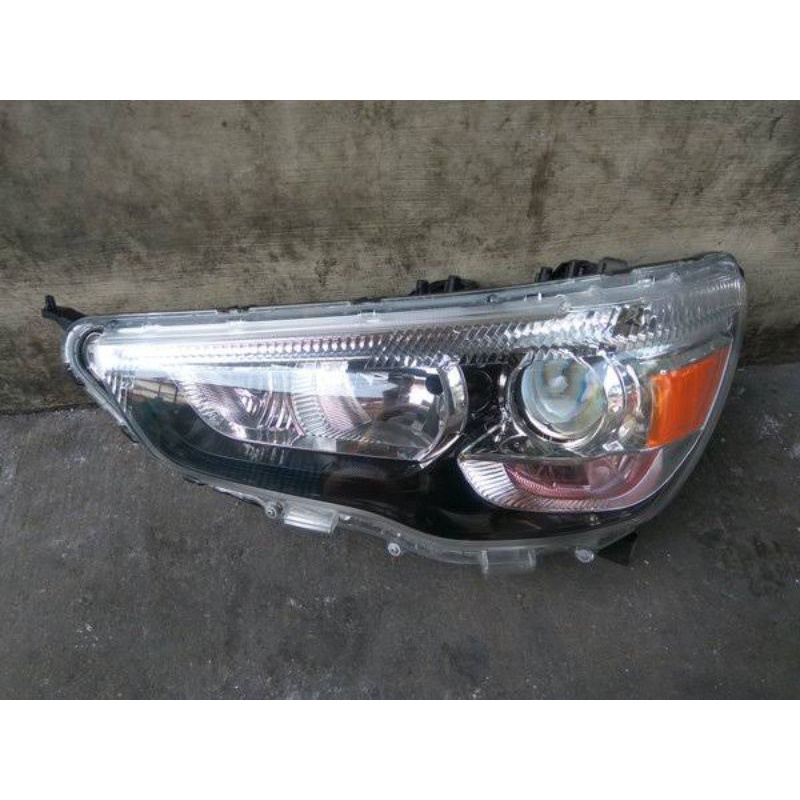 Headlamp Mitsubishi Outlander Sport HID Xenon