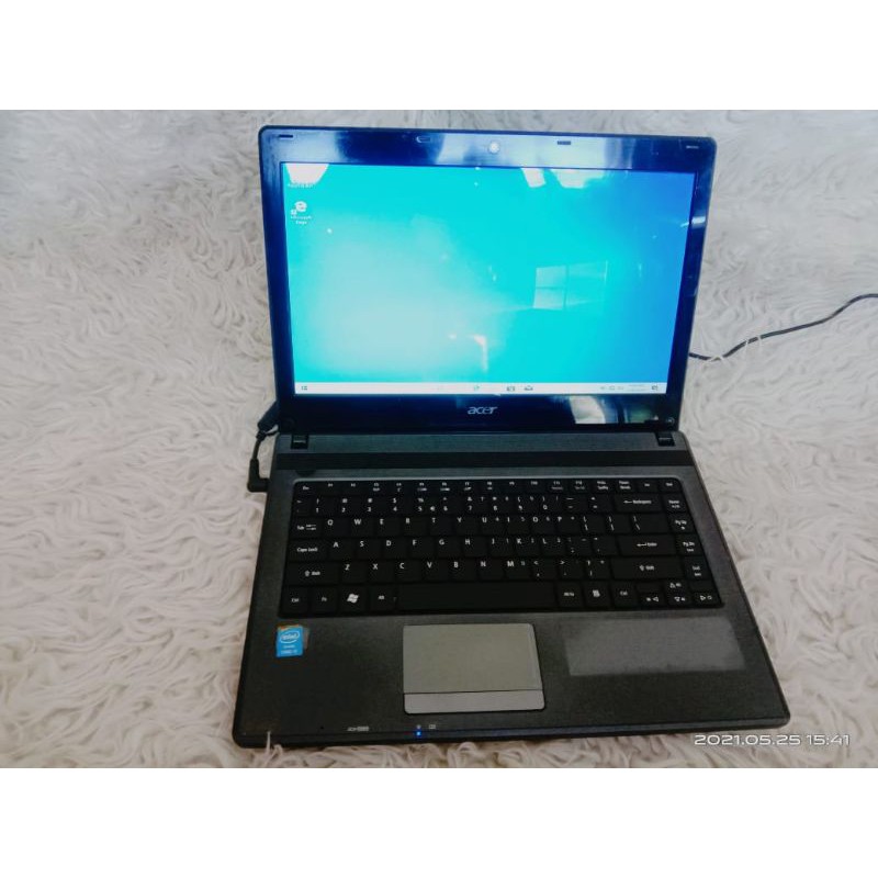Laptop Acer Aspire 4739 Ram 2gb HDD 150gb core i3
