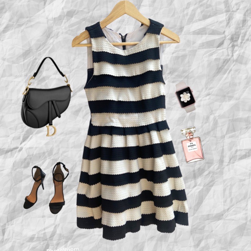 Dress Monochrome