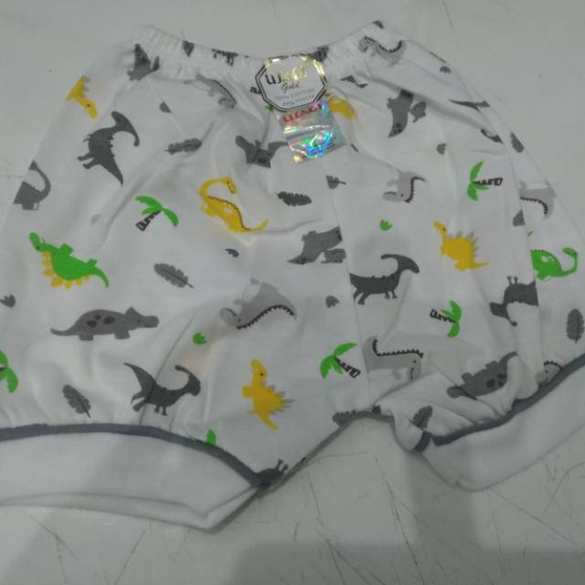 Celana pendek bayi merek Usagi