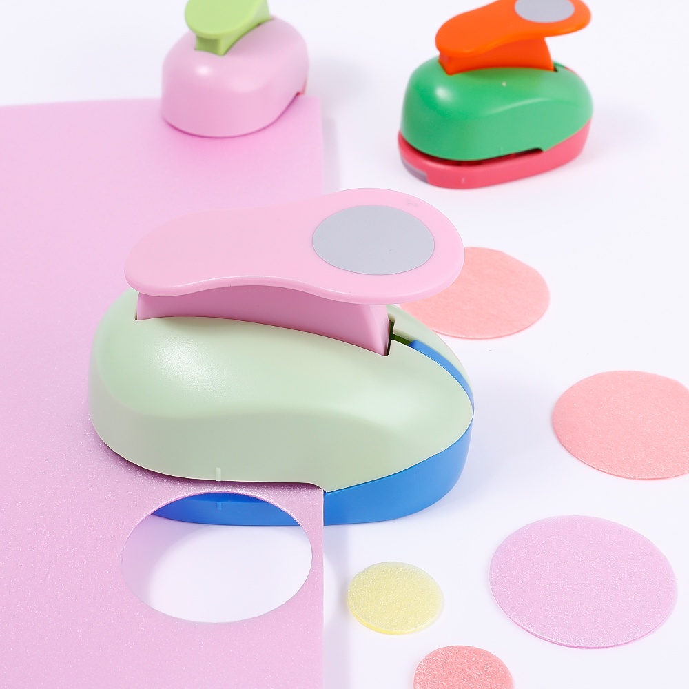 Aksesoris Puzzle Embosser Handmade DIY Bentuk Bulat Besar 2.5 / 5cm Warna Acak Untuk Anak