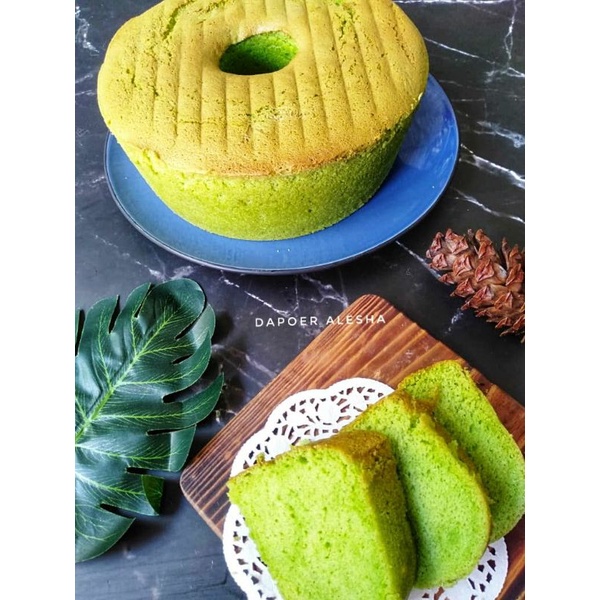 

pandan cake, diameter 22 cm, berat 950 gram