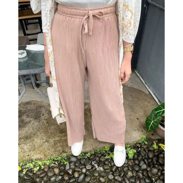 CELANA KULOT PLISKET LIDI HYGET