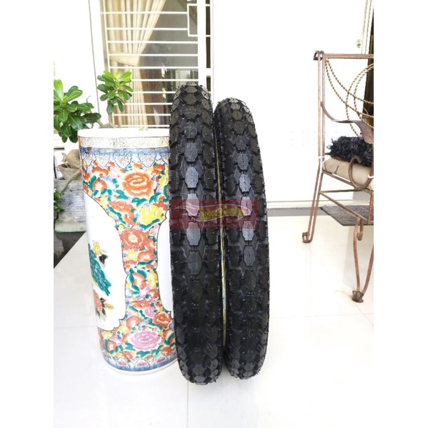 BAN BARU ban sepasang coker beck 4.00 4.50 ring 18 white wall not firestone shinko e270 450 avon 400