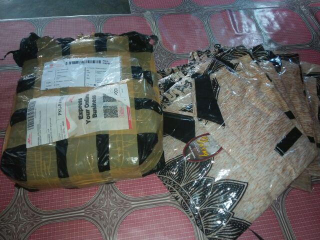 Kemeja Batik Pria Modern Motif Wayang Titik