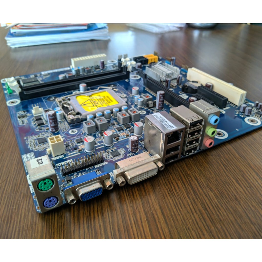 Motherboard Q67 Intel Soket 1155