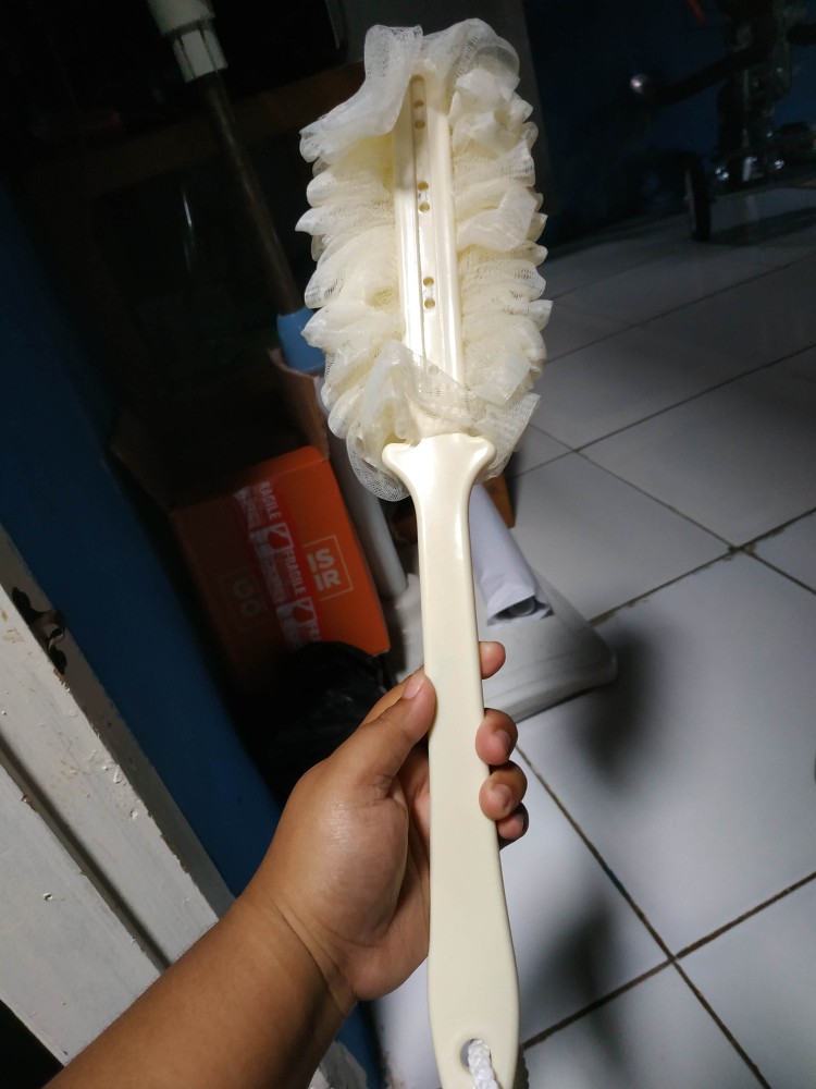 Shower Stick Sikat Mandi