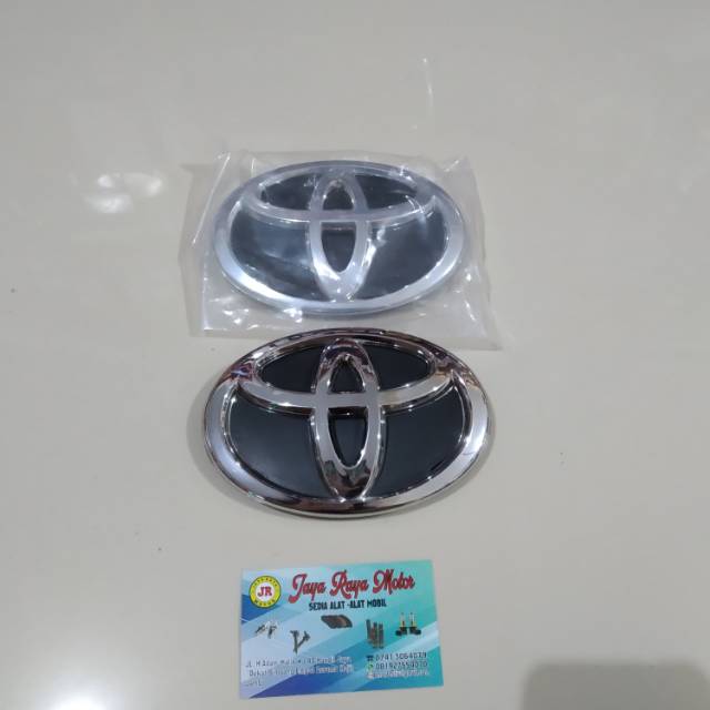 Emblem Toyota Logo Depan Toyota Avanza Rush
