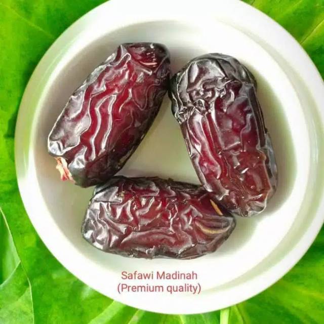 

Kurma Safawi kurma Madinah oleh-oleh haji dan umroh 500gr