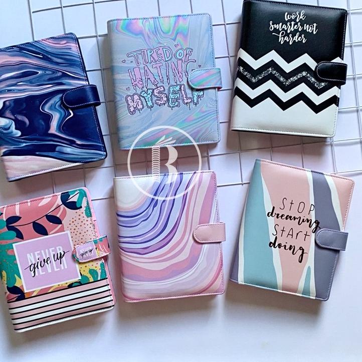 

(YoY➲) ★★ Bindermu READY Binder New 03 Printing Quotes Marble Holographic Kulit Anti Air 20ring A5 / 26ring B5 6ring A6 ||Aneka