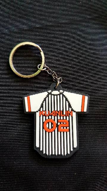 WANNA ONE JERSEY KEYCHAIN GANTUNGAN KUNCI KPOP