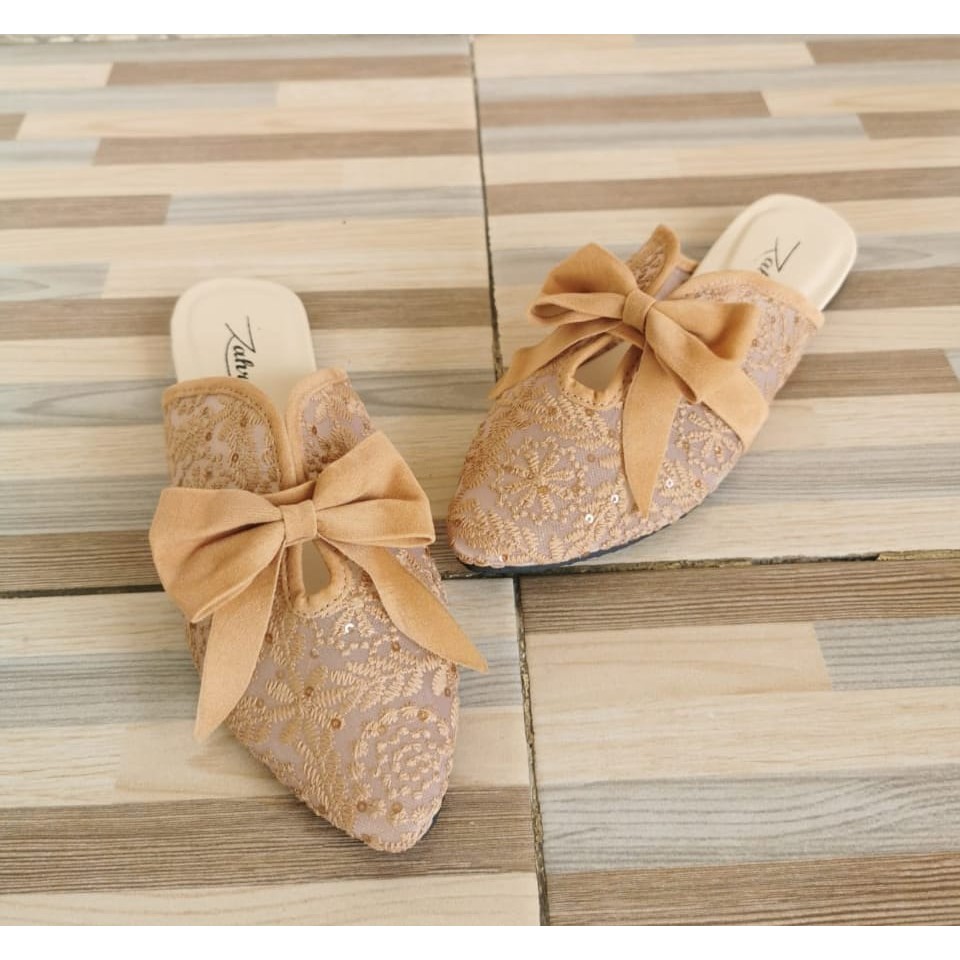 Arlaine- Pita Abstrak selop wanita / sandal slop wanita / sandal brukat / sandal slop pita [Mocca]