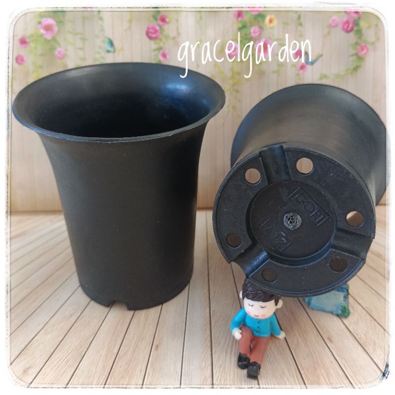 Pot 12 Gori A12 Hitam Bulat Mirip NKT Tanaman Kaktus Sanse Sukulen