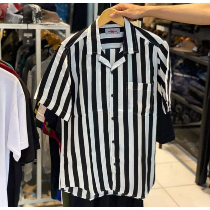 Kemeja Salur Pria Stripe Lengan Pendek Cowok Premium Distro Hem