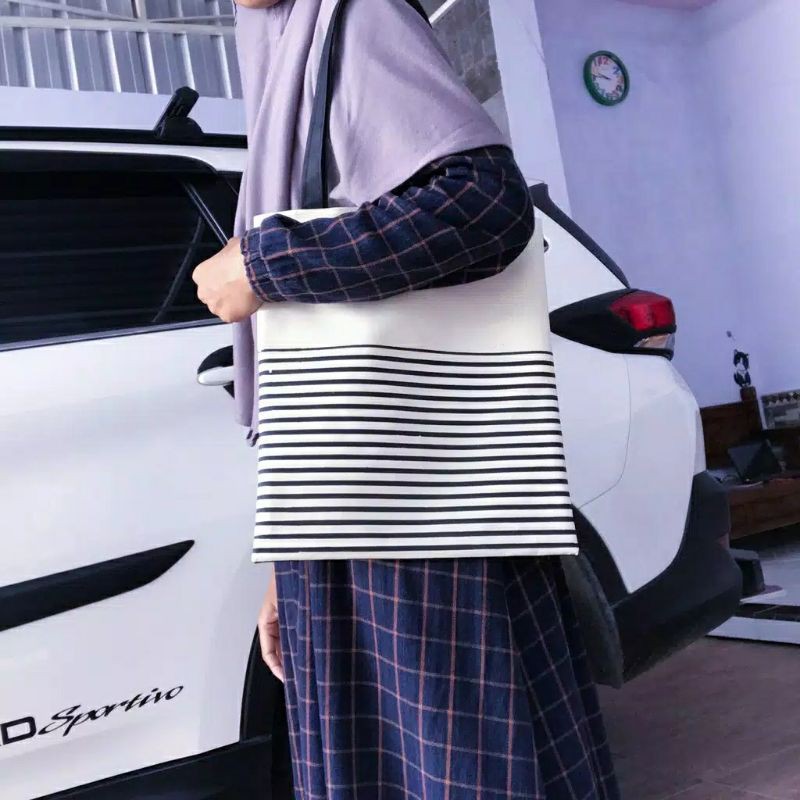 Totebag Pakai Resleting SAFIR