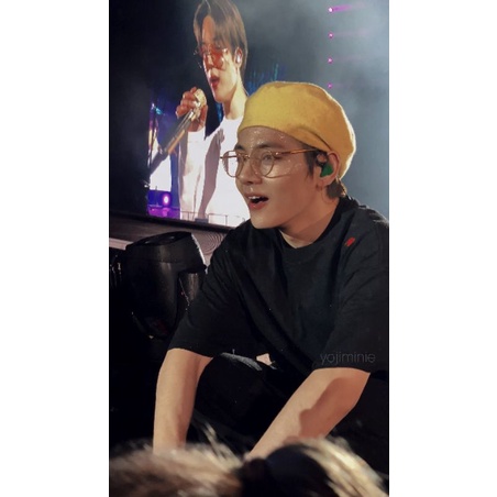 PC RANDOM TAEHYUNG BE ESS OFFICIAL