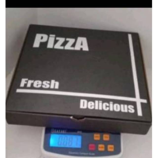 Box Pizza 26x26x4cm E~flute Hitam Delicius