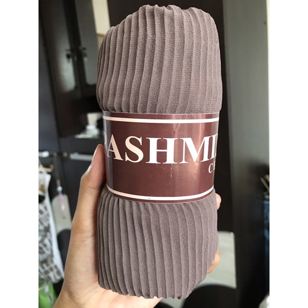 Hijab Pasmina plisket premium / Pasmina Plisket lidi / Pasmina pleated shawl / Pashmina plisket Tanpa Garis Tengah-Sand (75x175cm)