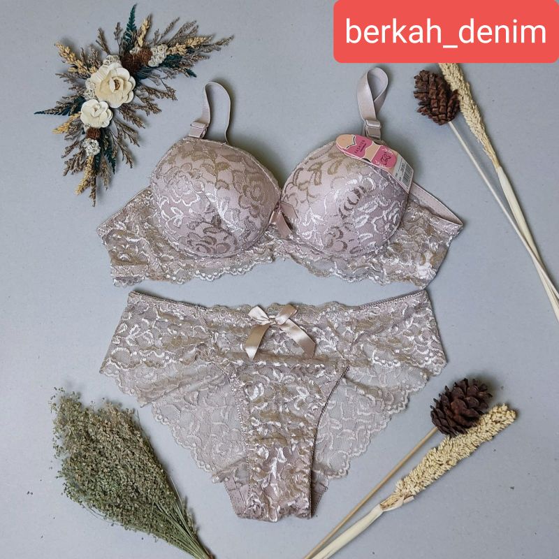 JUAL SET DALAMAN WANITA BH&CD COD BUAT WANITA RWMAJA DAN DEWASA/WANITA KARIR BAHAN BAGUS KUALITAS IM