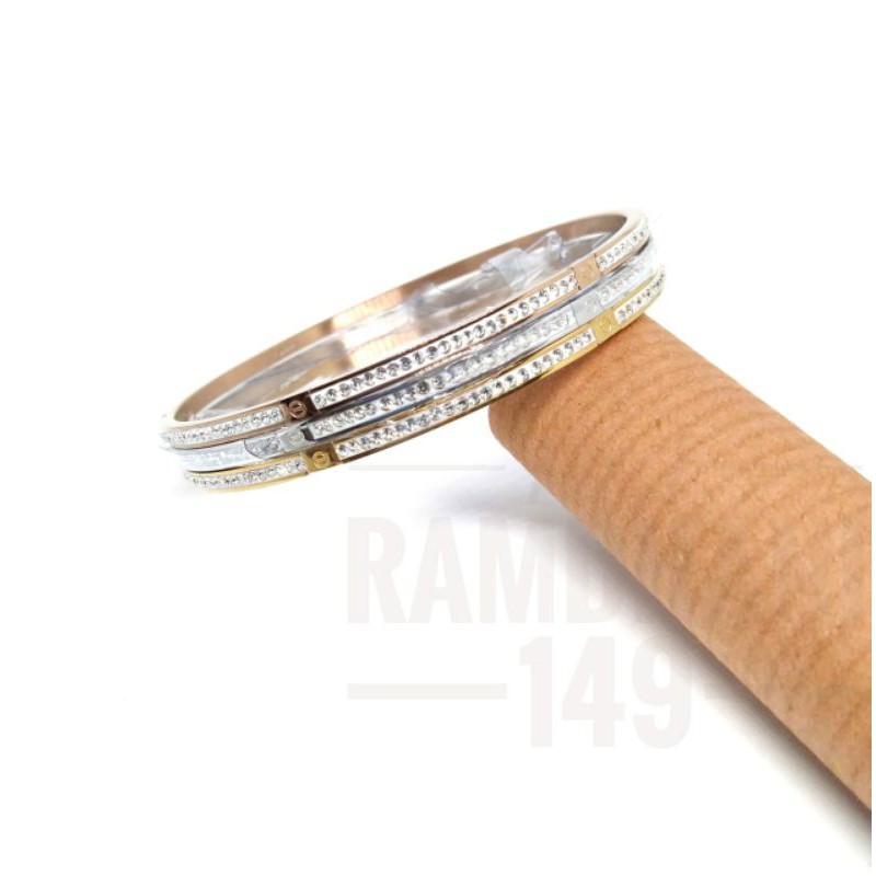 Gelang Titanium Cartier Full Zircon set isi 3 anti karat