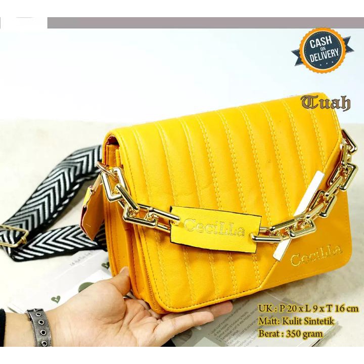 mg tas selempang wanita belah samping rantai gold