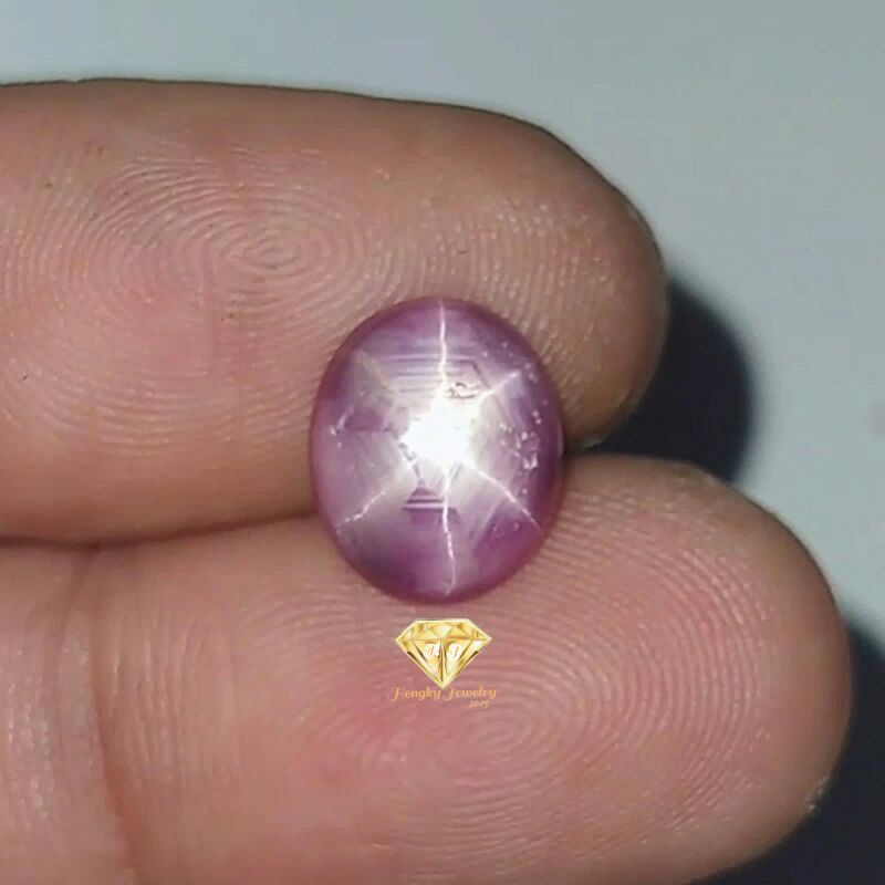 Batu Ruby star belang