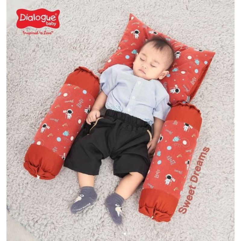 DIALOGUE BABY Bantal Guling Set Balita Planet Series DGB1005
