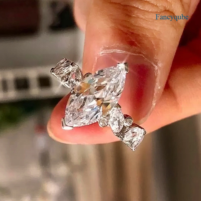 Fancyqube Perhiasan Cincin Batu Kristal Marquise Cz Model Simple Dan Elegan Untuk Wanita