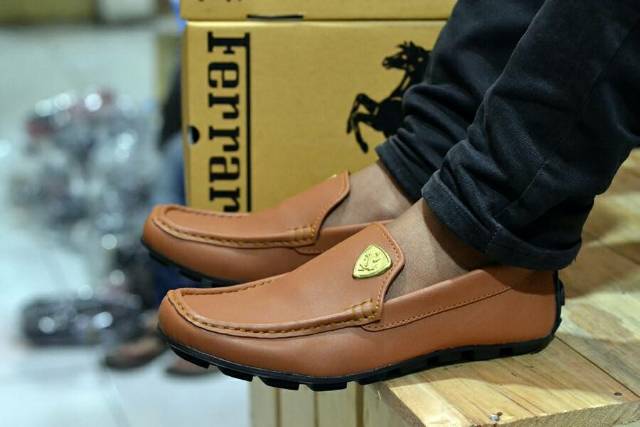 Sepatupria-Ferarri Avelin /sepatu santai/sepatu casual/sepatu kerja pria