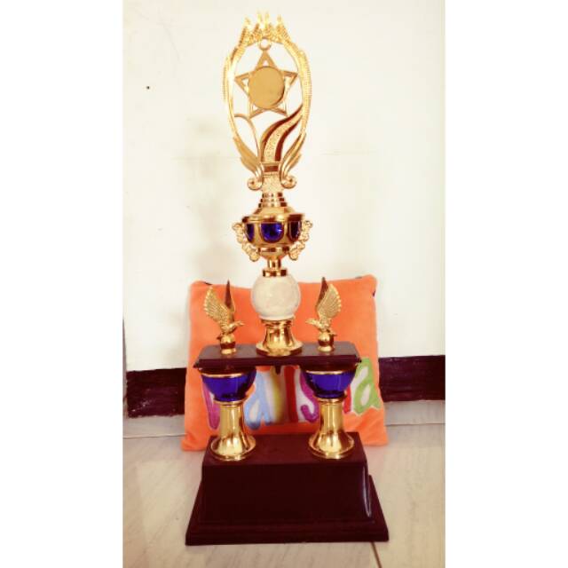 

Piala murah kaki 2 marmer