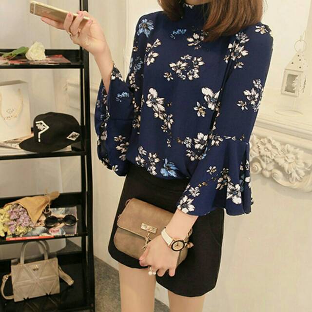 Blus sifon lengan flare motif print bunga