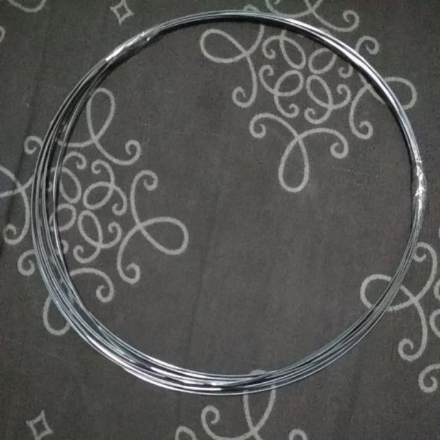 Kawat Tali Peer 0.6mm Hitam Baja/ Meter