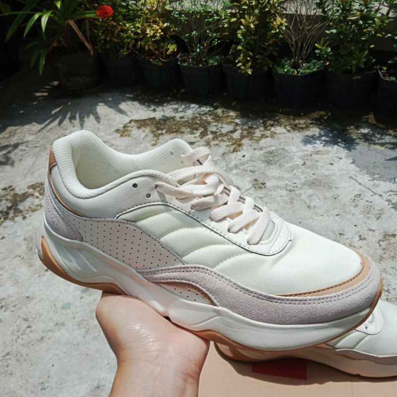 SNEAKERS PUTIH / PIERO AEGIS WHITE 40 / P30152