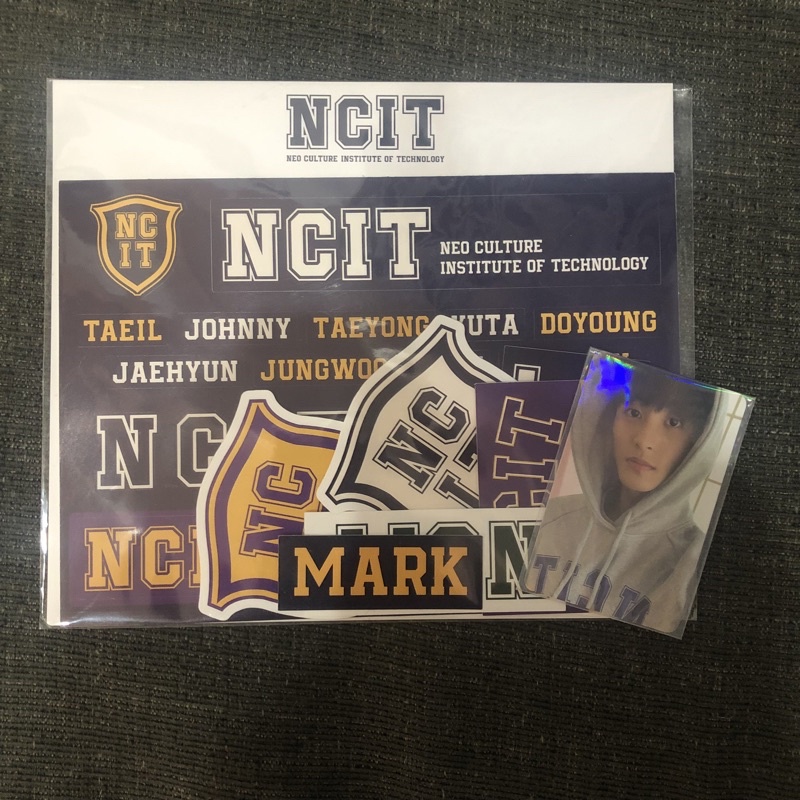 Mark laptop deco ncit unsealed