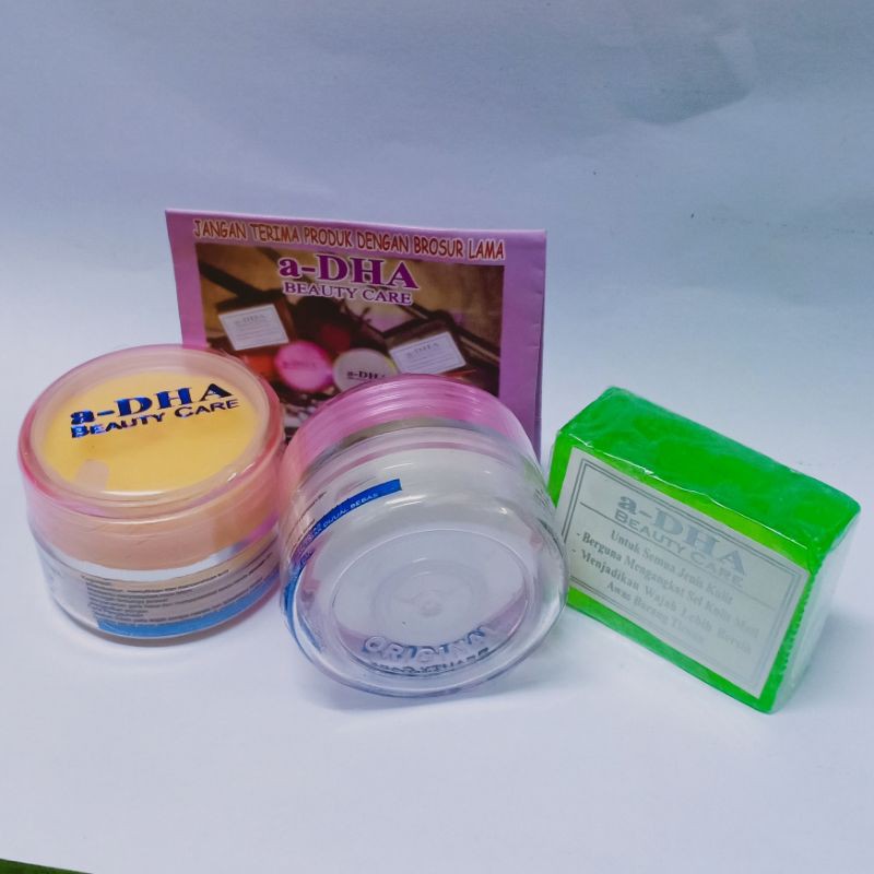 CREAM A-DHA HOLO KEMASAN PLASTIK PINK