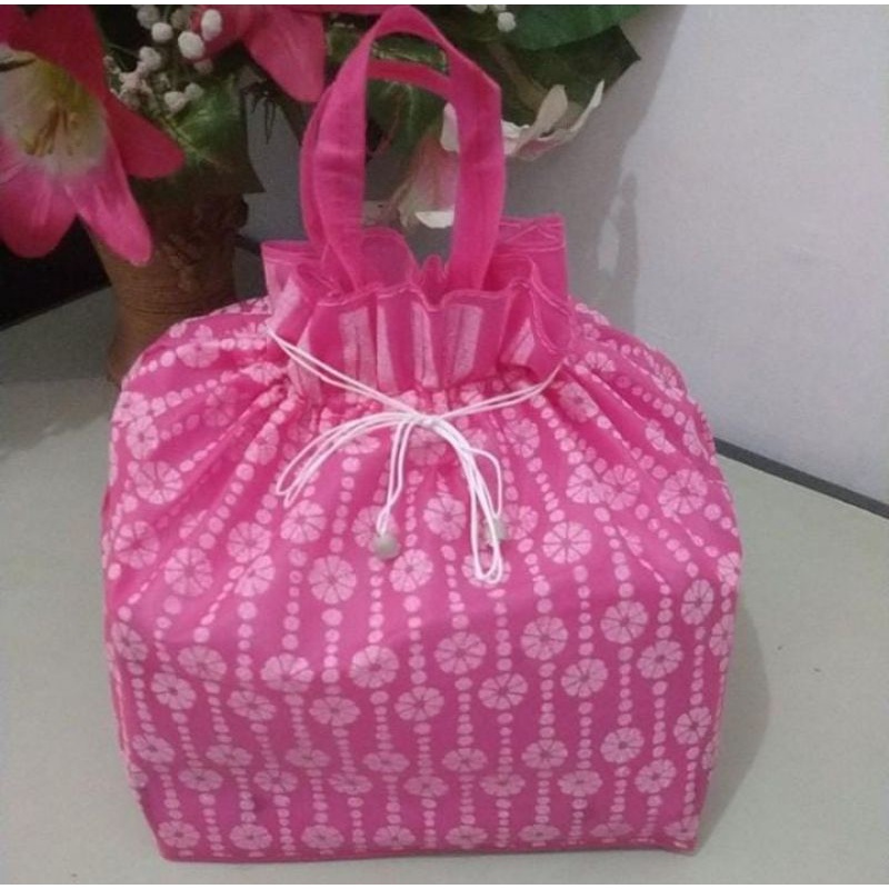 

Tas hajatan serut motif kupu 22x22