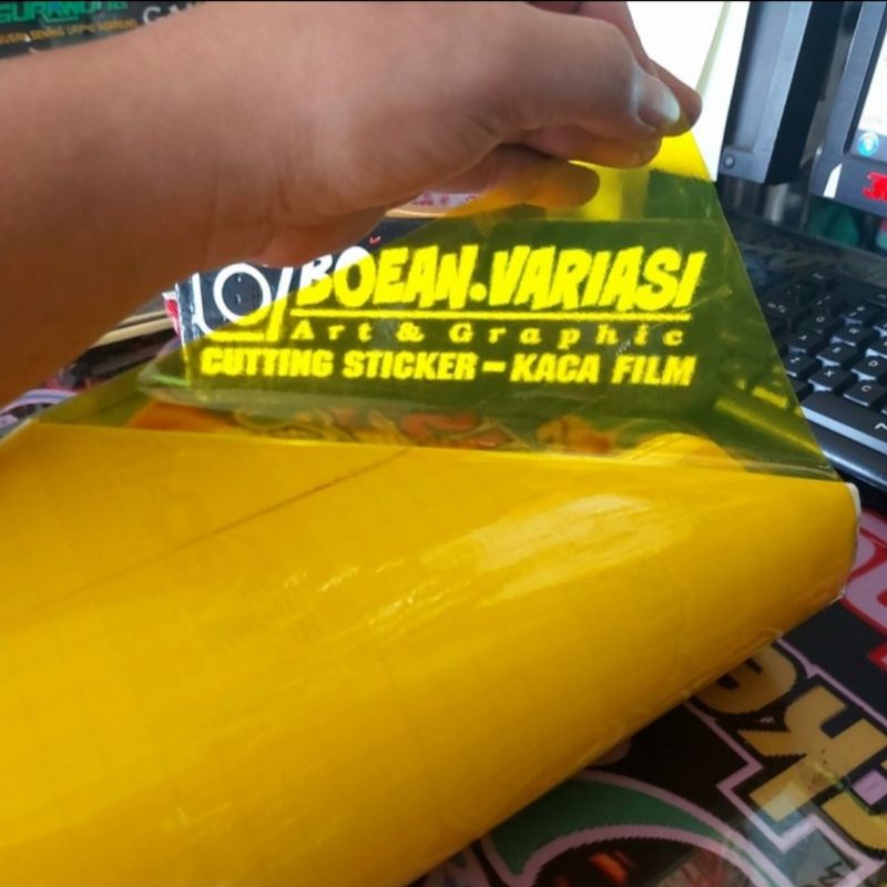 Sticker Skotlet Vinyl Kuning Transparan