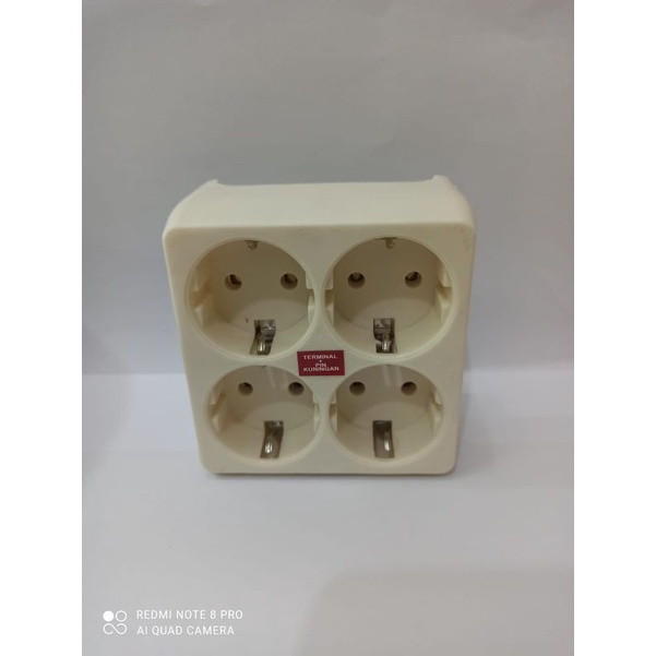 StopKontak T 4 lubang Loyal