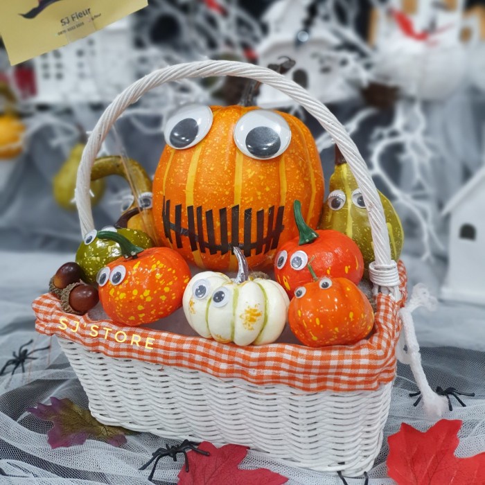 

Hampers Halloween 2023 E