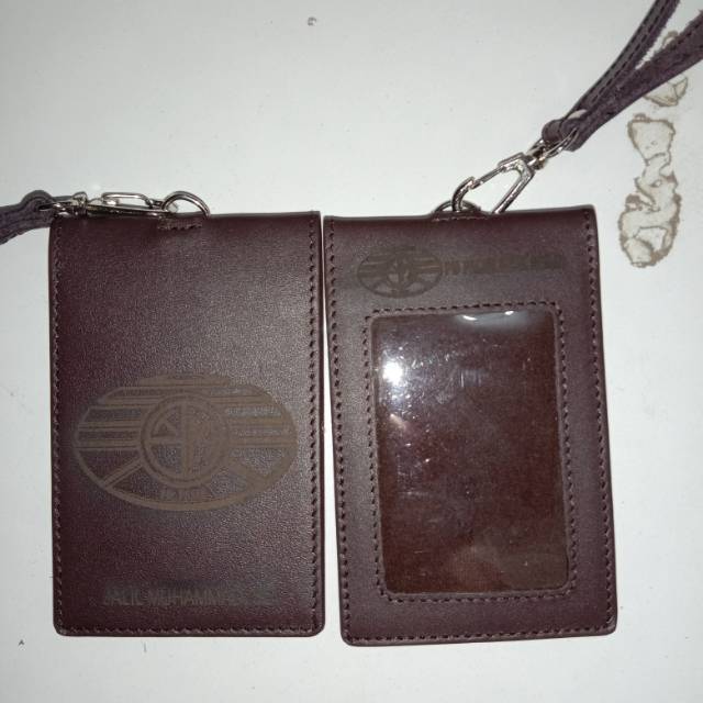 

Id card asli kullit sapi material dari kullit pull up..