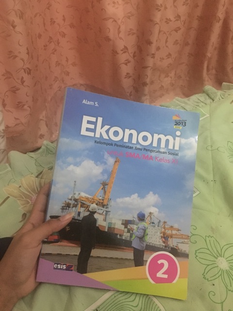 Buku Ekonomi Kurikulum 2013 Revisi Buku Paket Ekonomi Peminatan Lintas Minat Erlangga Asli Shopee Indonesia