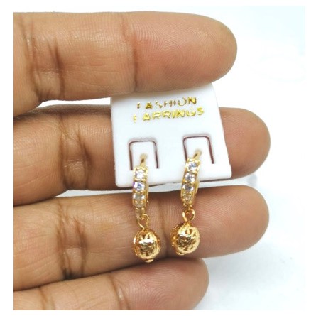 Anting wanita //anting klip koncer//anting permata //perhiasan //anting lapis emas