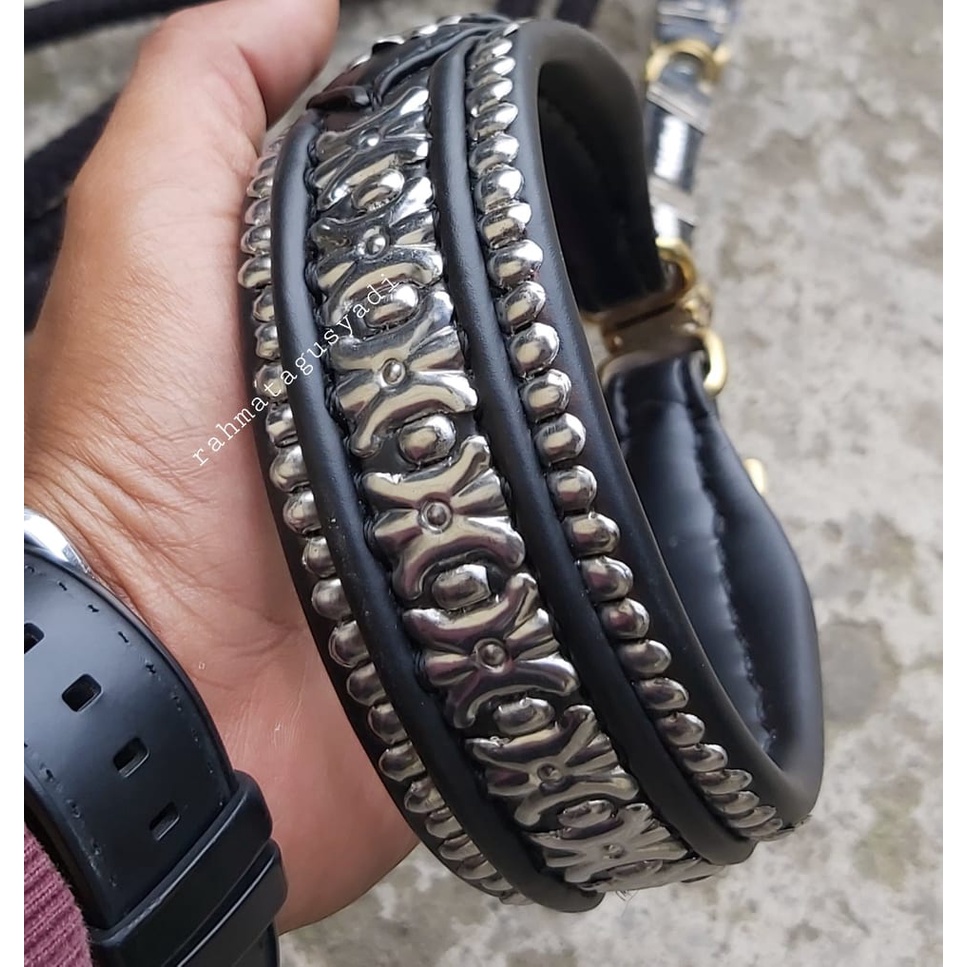 KALUNG ANJING BERBURU otomatis