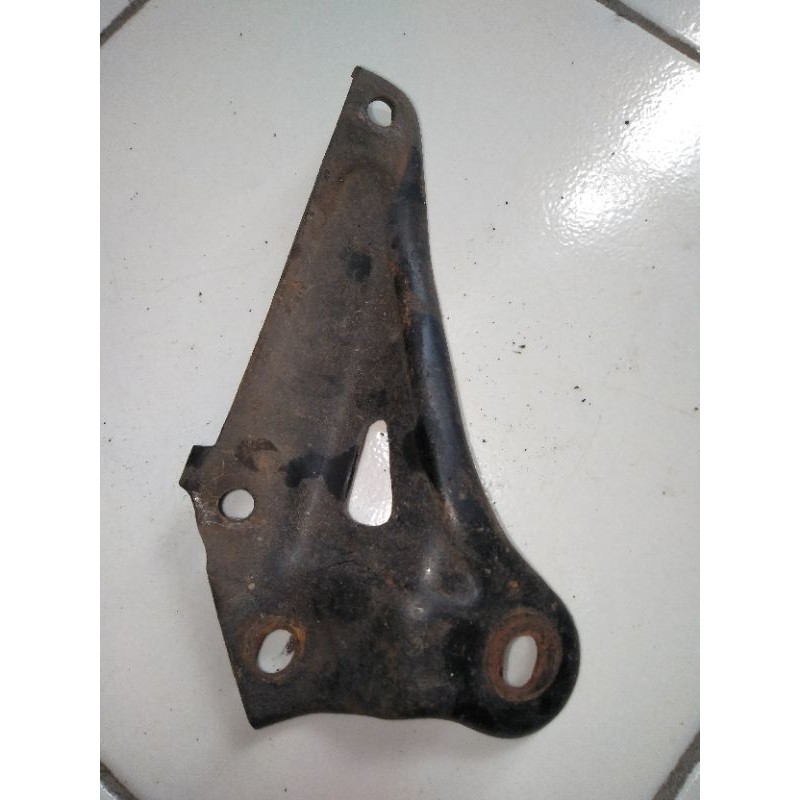 Dudukan braket knalpot honda astrea star prima original
