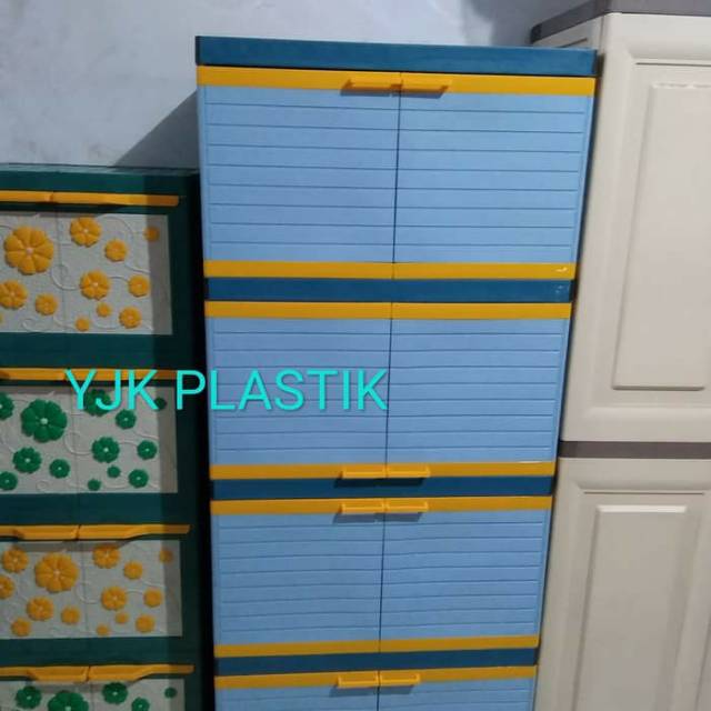 Lemari plastik club susun 4 jumbo