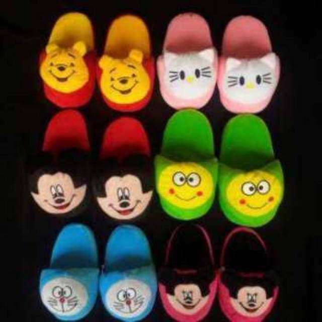 Sandal Dewasa Karakter / Sandal Boneka Lucu ( SNI ) 1 Kg = 5 pcs