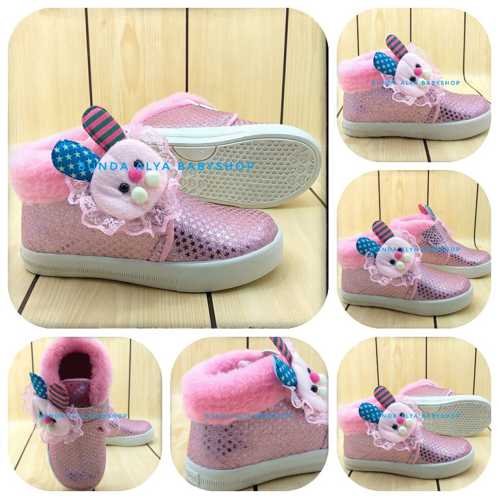 Sepatu Boots Anak Perempuan Usia  3 4 Tahun Size 28 - 30 PINK - Sepatu Anak Cewek Boots Kelinci Alas Karet Anti Licin